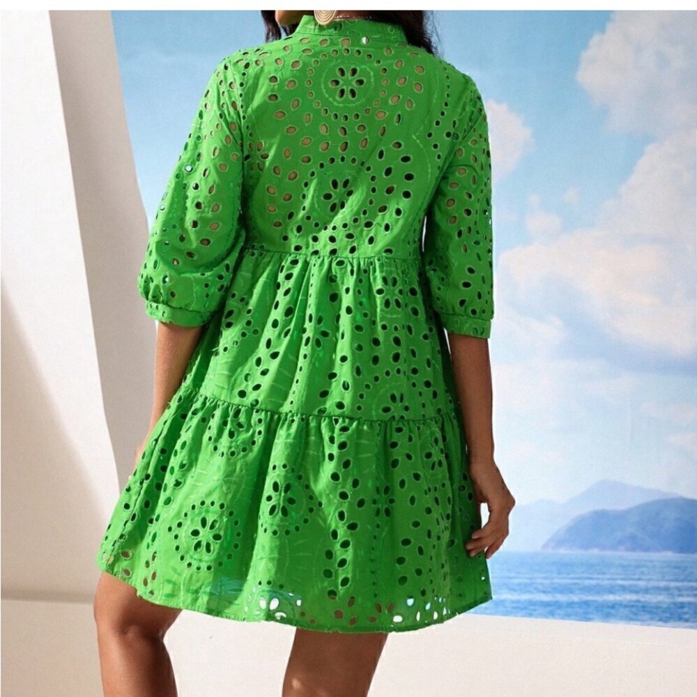 💚 Green Boho Women's Solid Notch Neck Ruffle Hem Schiffy Dress - Picture 5 of 8